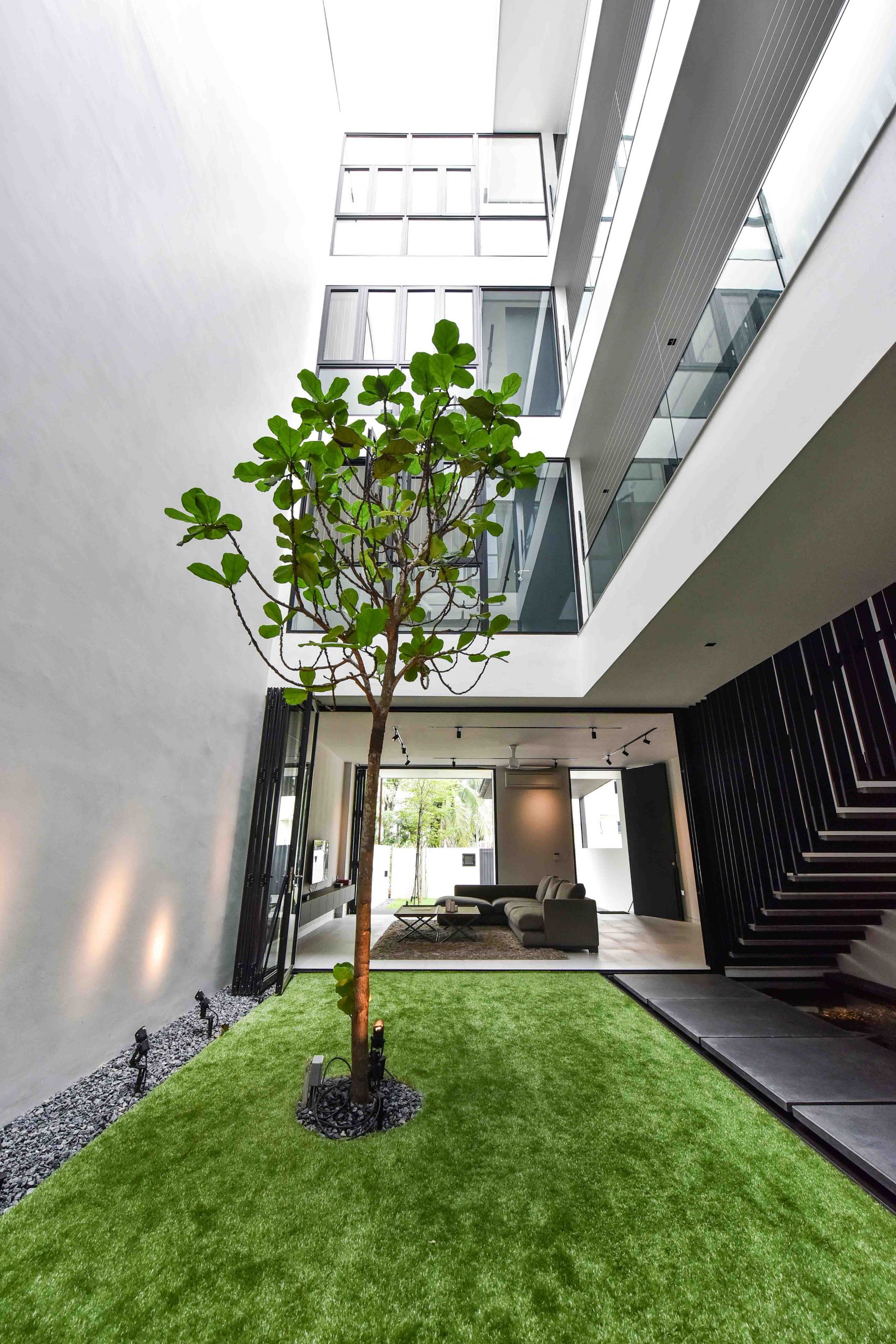 COURTYARD HOUSE – Edmund Ng Architects