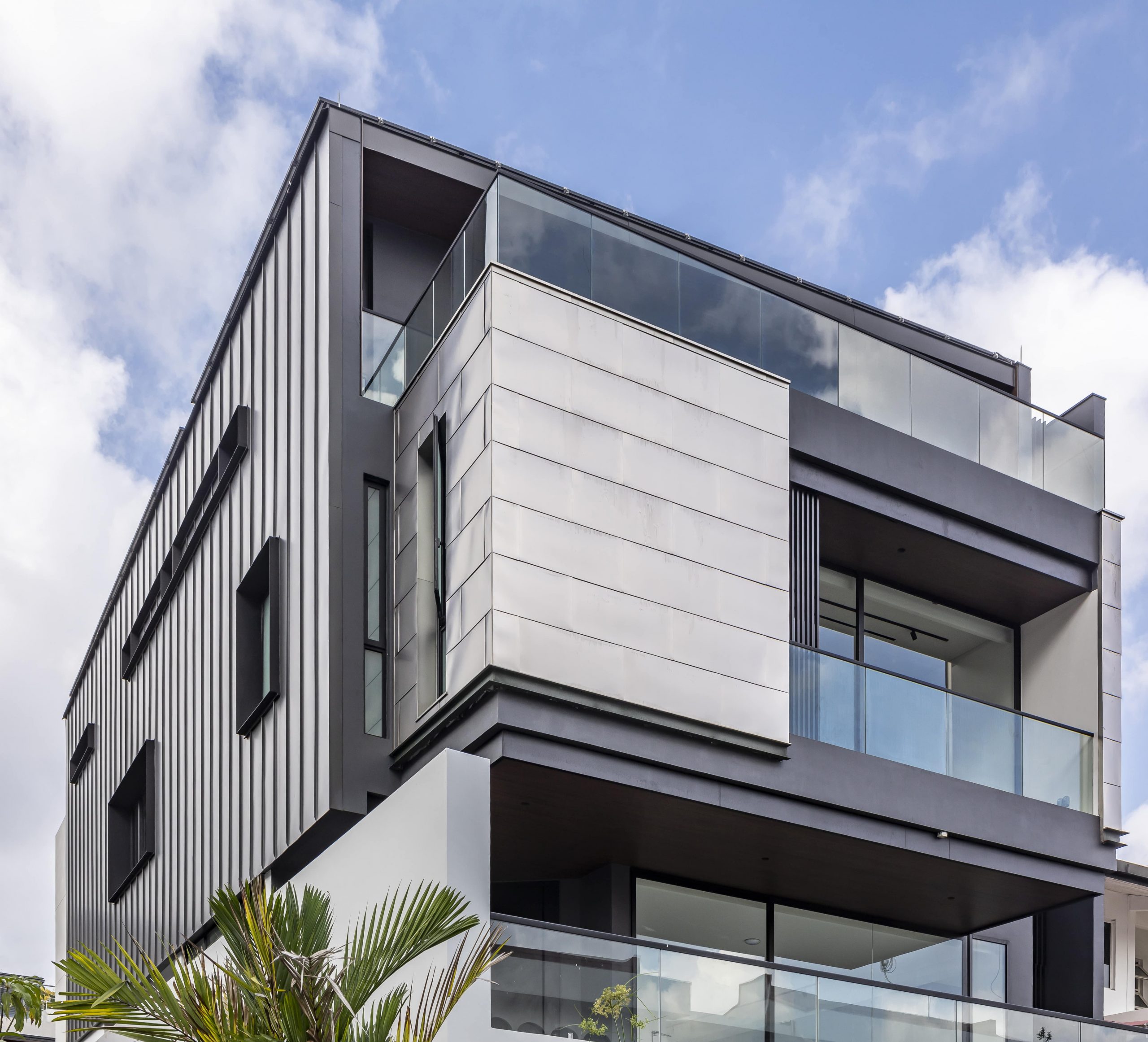 Titanium House – Edmund Ng Architects