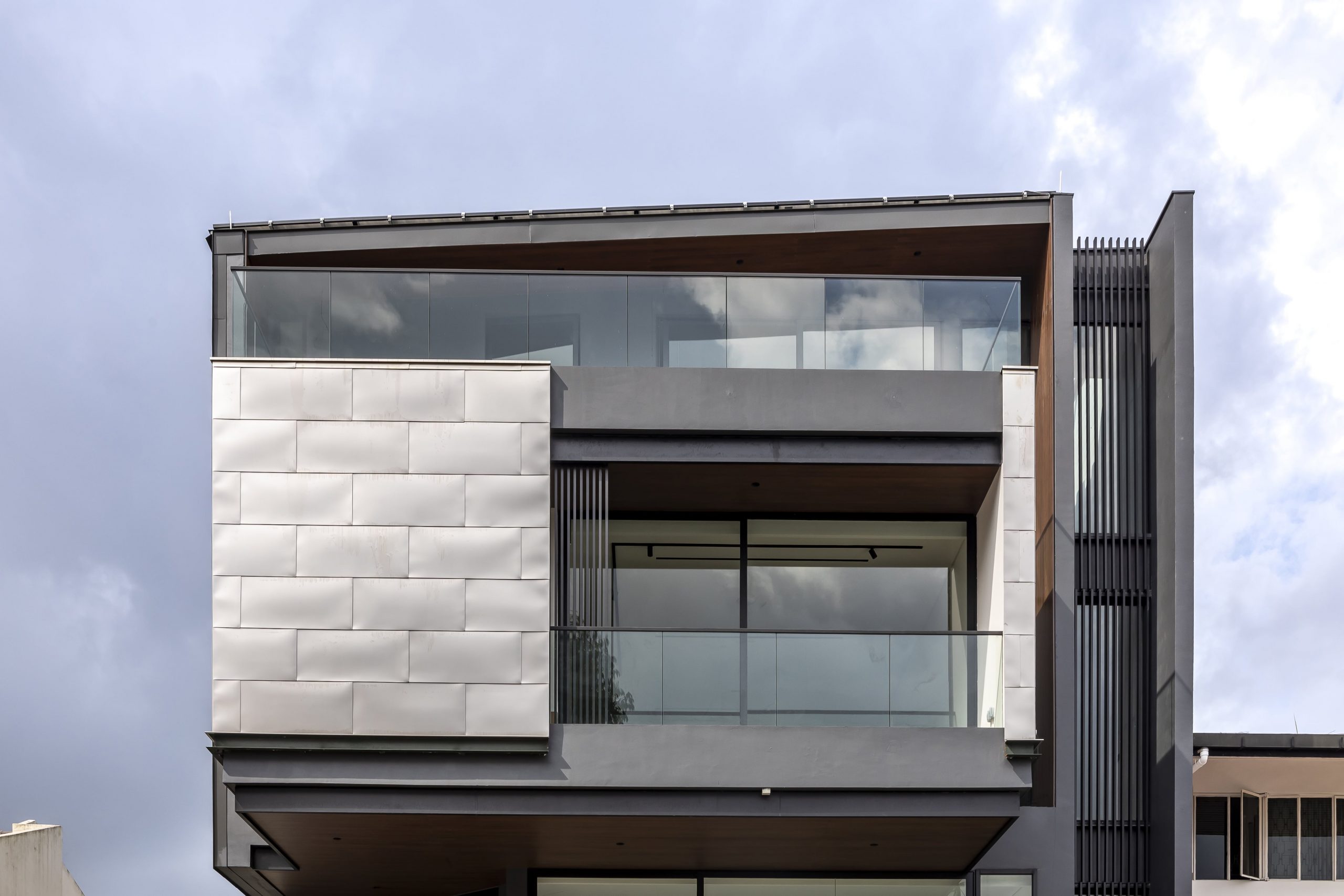 Titanium House – Edmund Ng Architects